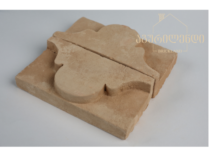 ხელნაკეთი ორნამენტი თაღი